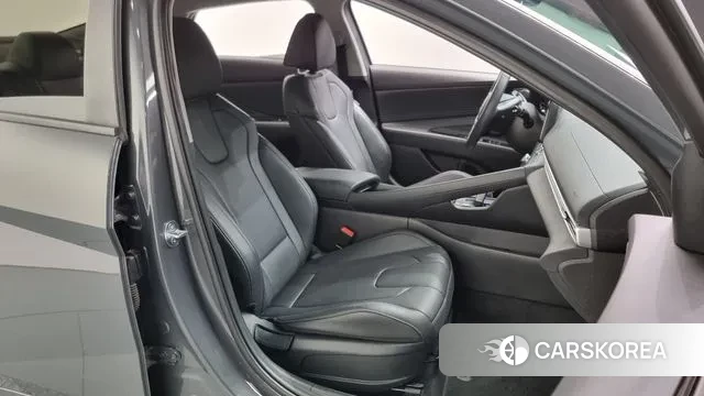 Hyundai The New Avante (CN7) 2024 Серый из Кореи, фото 3