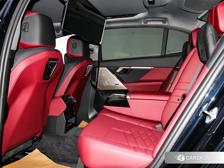 BMW 5 series 2025 Черный из Китая, фото 4