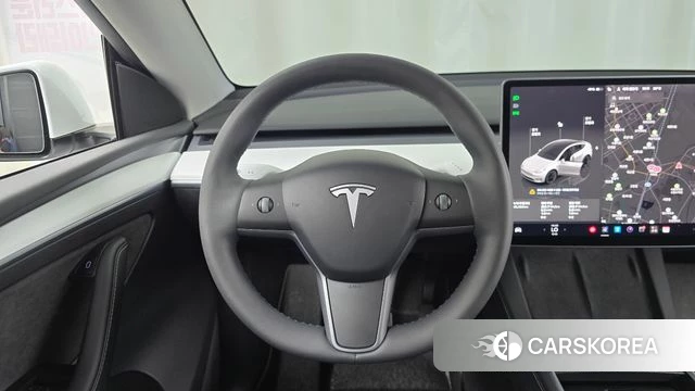 Tesla Model Y 2023 Белый из Кореи, фото 3