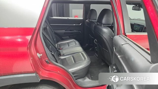 Ssangyong Torres 2022 Красный из Кореи, фото 3