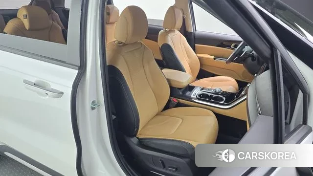 Kia Carnival 4th generation 2023 Белый из Кореи, фото 3