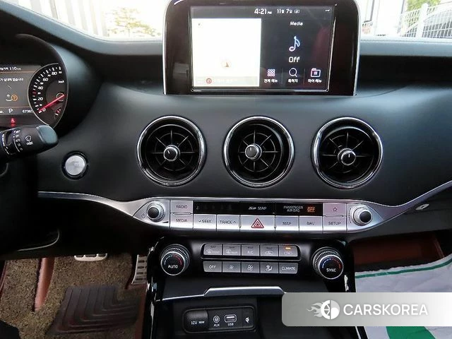 Kia Stinger 2018 Белый из Кореи, фото 3