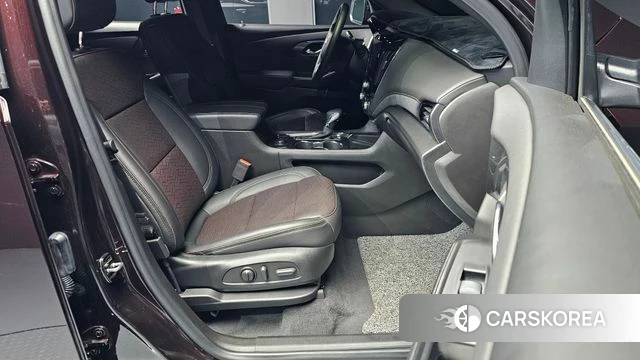 Chevrolet (GM Daewoo) Traverse 2023 Черный из Кореи, фото 3