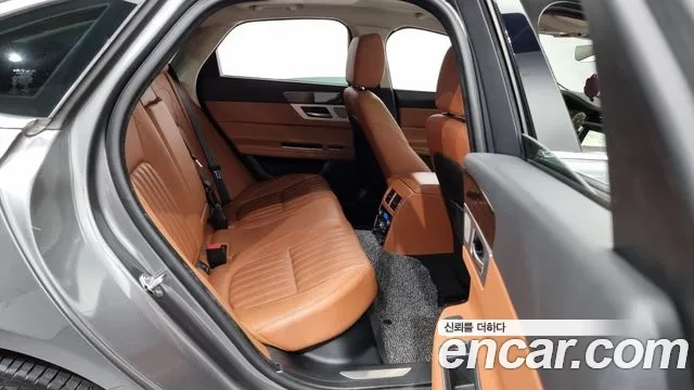 Jaguar XF (X260) 2019 Серый из Кореи, фото 3