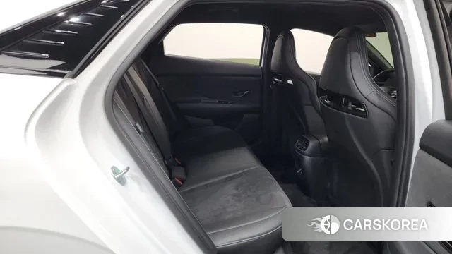 Hyundai The New Avante (CN7) 2025 Белый из Кореи, фото 3