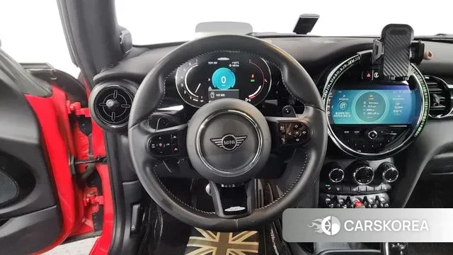 Mini Cooper S 2023 Красный из Кореи, фото 3