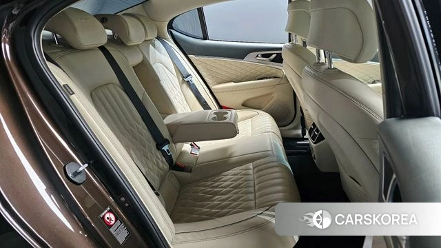 Genesis G70 2018 Коричневый из Кореи, фото 3