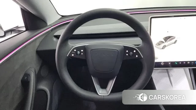 Tesla Model 3 2024 Белый из Кореи, фото 3