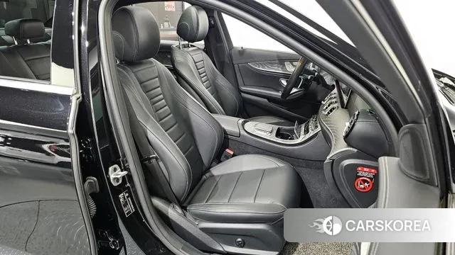 Mercedes-Benz E-Class W213 2021 Черный из Кореи, фото 3