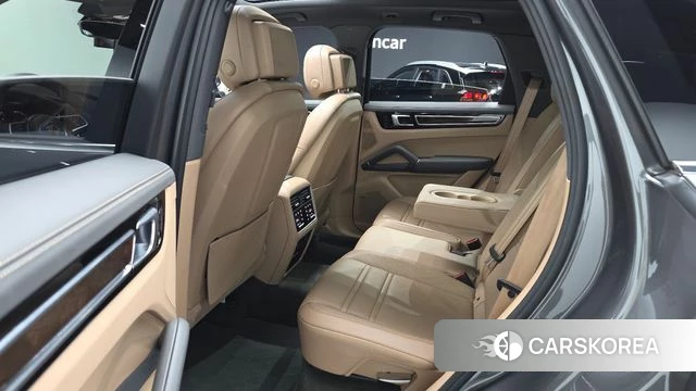 Porsche Cayenne (PO536) 2019 Серый из Кореи, фото 3
