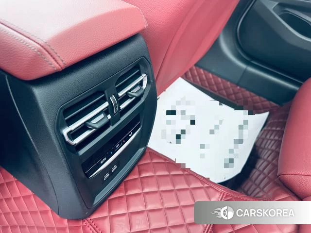 BMW 3 series 2023 Белый из Китая, фото 3