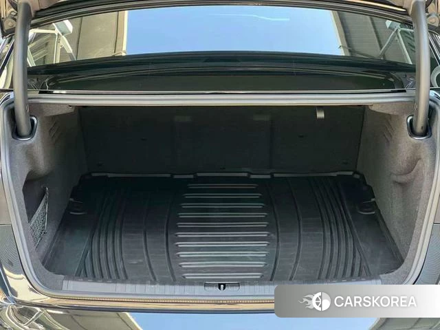 Audi A6L 2022 Черный из Китая, фото 3