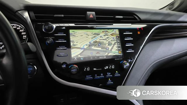 Toyota Camry (XV70) 2018 Коричневый из Кореи, фото 3