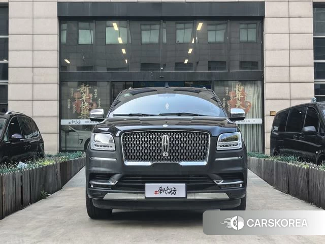 Lincoln Navigator 2022 Черный из Китая, фото 3