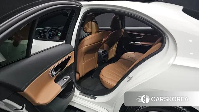 Mercedes-Benz E-Class W214 2025 Белый из Кореи, фото 3