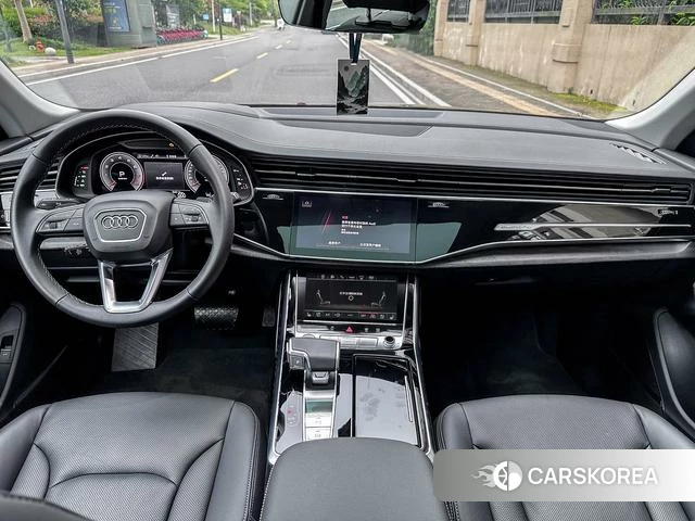 Audi Q8 2025 Черный из Китая, фото 3