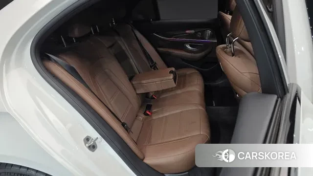 Mercedes-Benz E-Class W213 2019 Белый из Кореи, фото 3