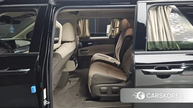 Kia Carnival 4th generation 2022 Черный из Кореи, фото 3