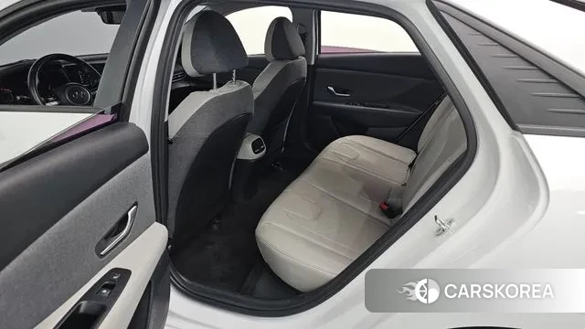 Hyundai Avante (CN7) 2022 Белый из Кореи, фото 3