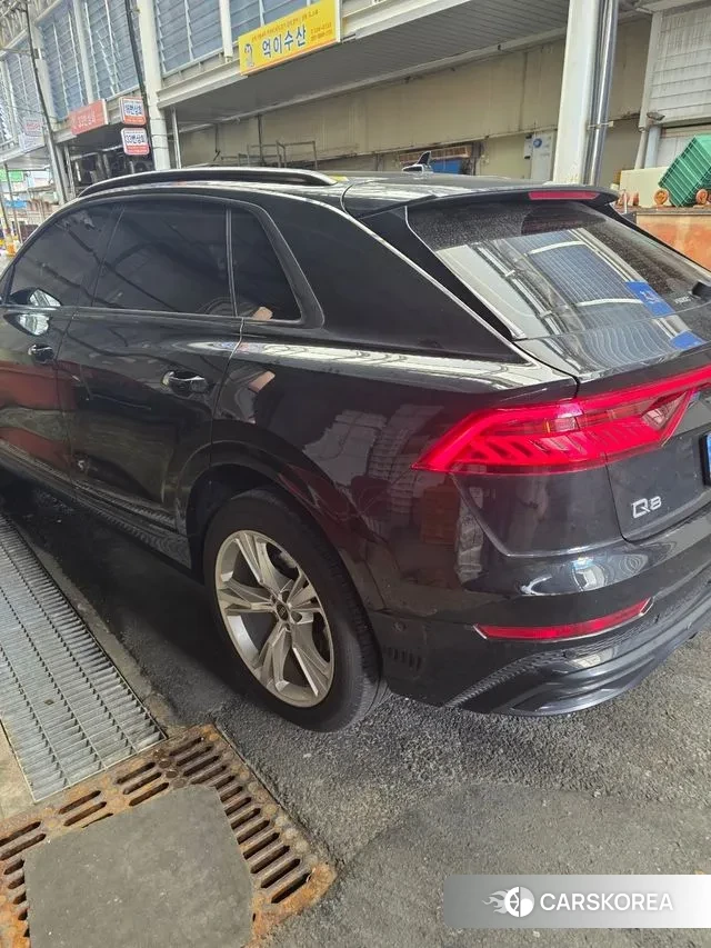 Audi Q8 (4M) 2023 Черный из Кореи, фото 3