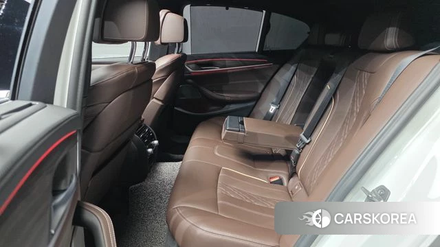 BMW 5 Series (G30) 2020 Белый из Кореи, фото 3