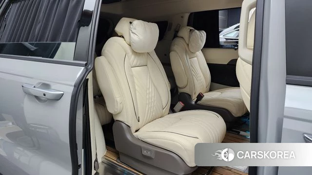 Kia The New Carnival 4th Generation 2024 Серебристо-серый из Кореи, фото 3