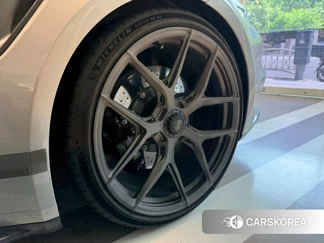Porsche 911(992) 2025 Серебристо-серый из Кореи, фото 3