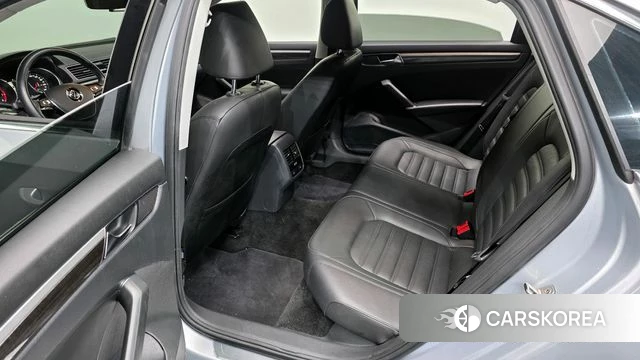 Volkswagen The New Passat 2018 Серебряный из Кореи, фото 3