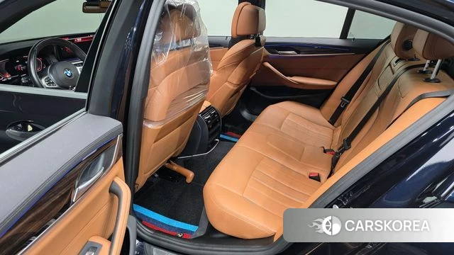 BMW 5 Series (G30) 2021 Черный из Кореи, фото 3
