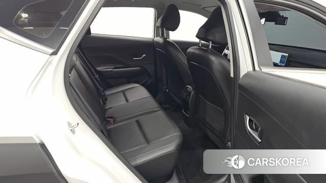 Hyundai Kona (SX2) 2023 Белый из Кореи, фото 3