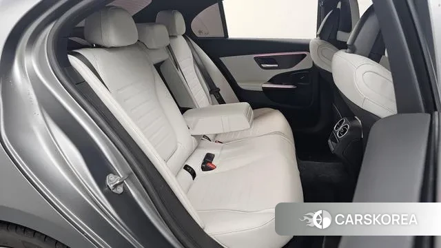 Mercedes-Benz C-Class W206 2022 Серый из Кореи, фото 3