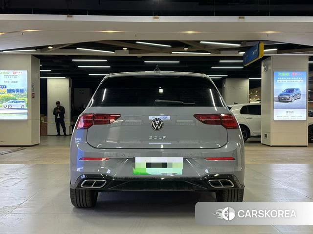 Volkswagen Golf 2022 Темно-серый из Китая, фото 3