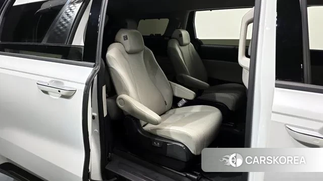 Kia Carnival 4th generation 2023 Белый из Кореи, фото 3