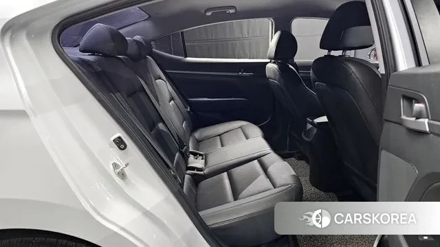 Hyundai Avante AD 2018 Белый из Кореи, фото 3