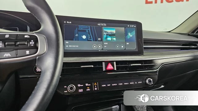Kia The New K5 3rd generation 2023 Белый из Кореи, фото 3