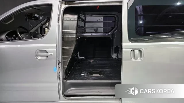 Hyundai The New Grand Starex 2019 Серебряный из Кореи, фото 3