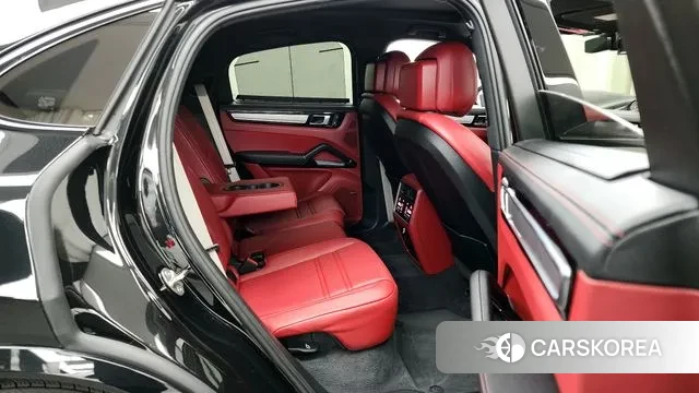 Porsche Cayenne (PO536) 2023 Черный из Кореи, фото 3