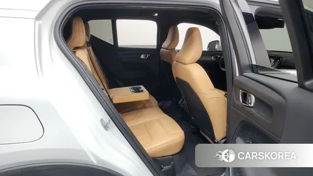 Volvo XC40 2020 Белый из Кореи, фото 3