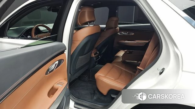 Genesis GV70 2022 Белый из Кореи, фото 3