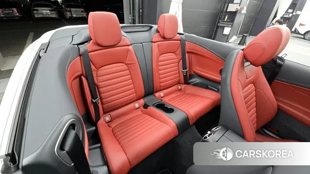 Mercedes-Benz C-Class W205 2023 Белый из Кореи, фото 3