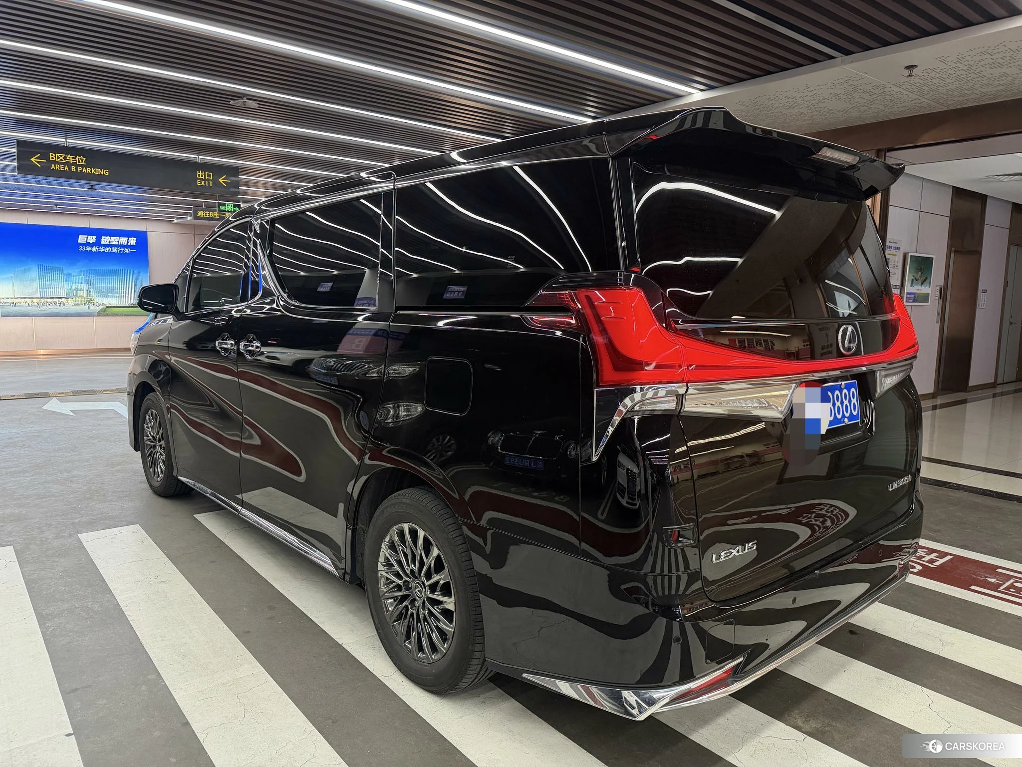 Lexus LM 2020 Черный из Китая, фото 3