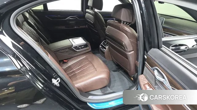 BMW 7 Series (G11) 2020 Черный из Кореи, фото 3