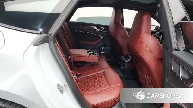 Audi S7 (4K) 2020 Белый из Кореи, фото 3