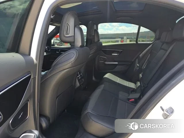 Mercedes-Benz C-Class W206 2023 Белый из Кореи, фото 3