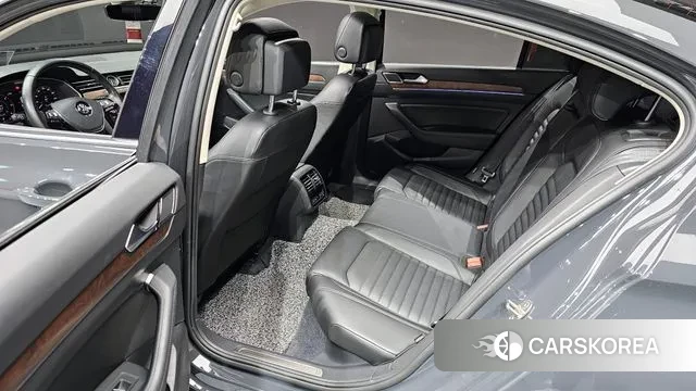 Volkswagen Passat GT (B8) 2018 Серый из Кореи, фото 3