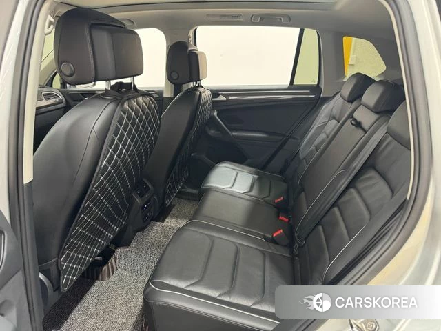 Volkswagen Tiguan second Generation 2020 Серебряный из Кореи, фото 3