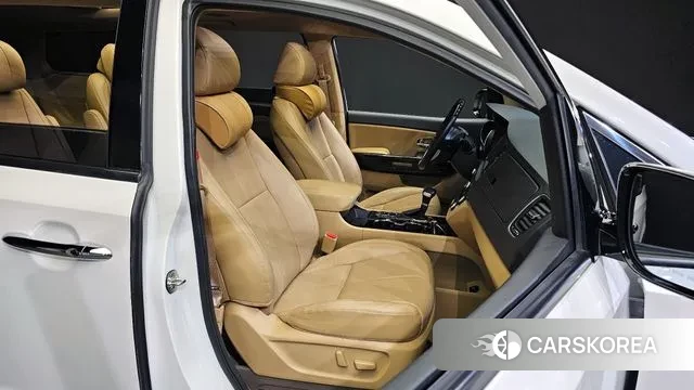 Kia The New Carnival 2019 Белый из Кореи, фото 3