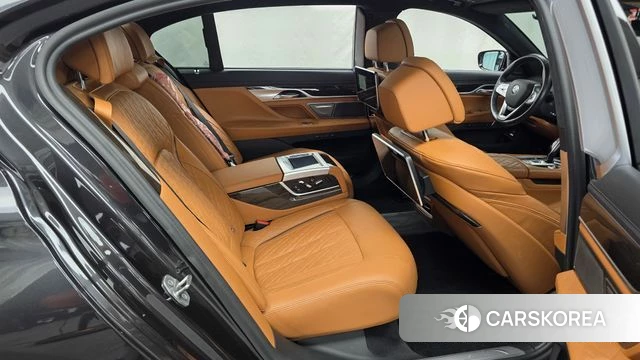 BMW 7 Series (G11) 2021 Серый из Кореи, фото 3