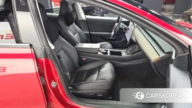 Tesla Model 3 2021 Красный из Кореи, фото 3