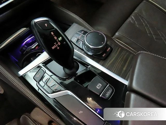 BMW 5 Series (G30) 2018 Серый из Кореи, фото 3